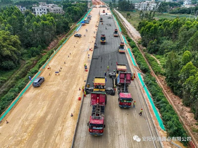 【省重 點項目】3D技術“打印”高速公路，南三島大橋項目進入路面工程施工階段
